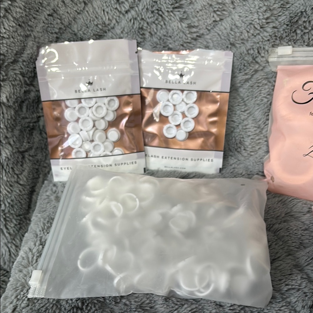 Bella Lash Extension Supplies View 3